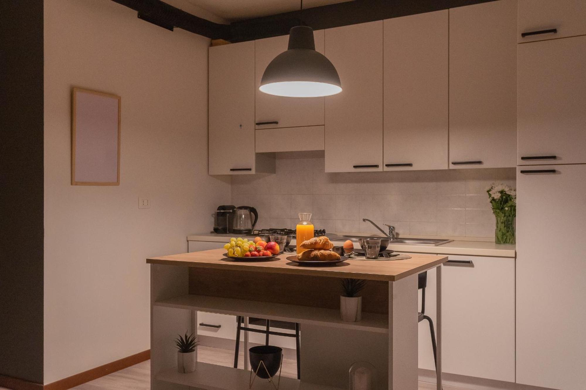 Black Loft Como By Rent All Côme Extérieur photo